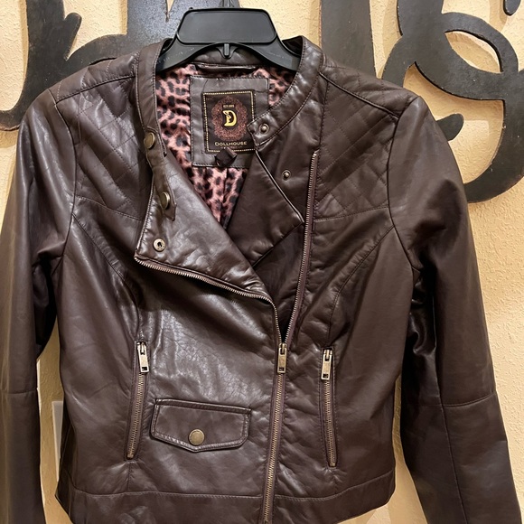 Brown faux Leather Jacket Leopard lining. Excellent condition. Boutique Bought. - Picture 5 of 5